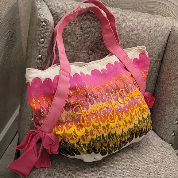 Juicy Couture  Beach/Weekend/Gym Canvas Bag - Picture 3 of 5